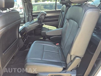 2025 Jeep Wagoneer L Series II - miniatura 13