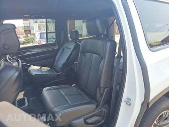 2025 Jeep Wagoneer Series II - miniatura 13