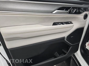 2025 Jeep Wagoneer Series II - miniatura 9