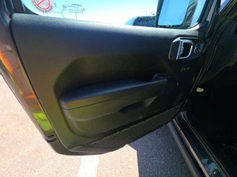 2025 Jeep Wrangler 4 Door Rubicon - miniatura 9