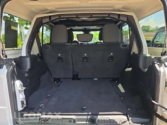 2025 Jeep Wrangler 4 Door Rubicon - miniatura 14