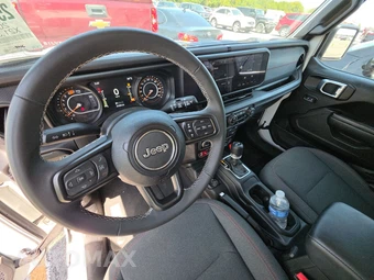 2025 Jeep Wrangler 4 Door Rubicon - miniatura 17