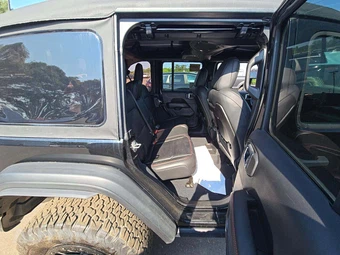 2025 Jeep Wrangler 4 Door Rubicon - miniatura 16