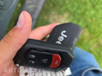 2025 Jeep Wrangler 4 Door Rubicon - miniatura 5