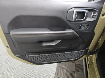 2025 Jeep Wrangler 4 Door Rubicon 392 Final Edition - miniatura 9