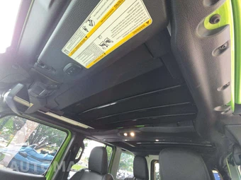 2025 Jeep Wrangler 4 Door Rubicon 392 Final Edition - miniatura 8