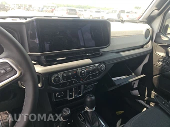2025 Jeep Wrangler 4 Door Sahara - miniatura 11