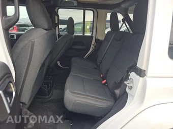 2025 Jeep Wrangler 4 Door Sahara - miniatura 13