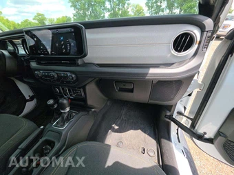 2025 Jeep Wrangler 4 Door Sahara - miniatura 16