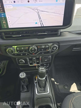 2025 Jeep Wrangler 4 Door Sahara - miniatura 10