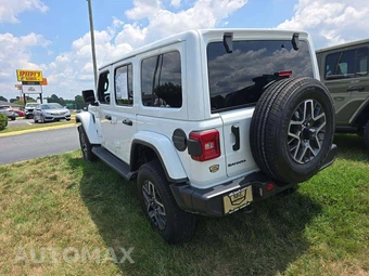 2025 Jeep Wrangler 4 Door Sahara - miniatura 2