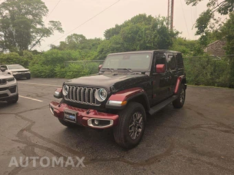 2025 Jeep Wrangler 4 Door Sahara