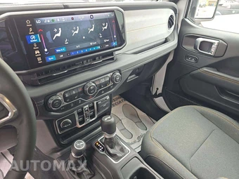 2025 Jeep Wrangler 4 Door Sahara - miniatura 10