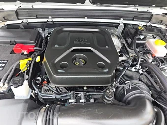 2025 Jeep Wrangler 4 Door Sahara - miniatura 21