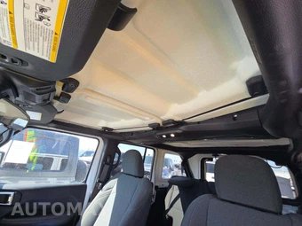 2025 Jeep Wrangler 4 Door Sahara - miniatura 11