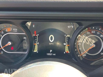 2025 Jeep Wrangler 4 Door Sahara - miniatura 9