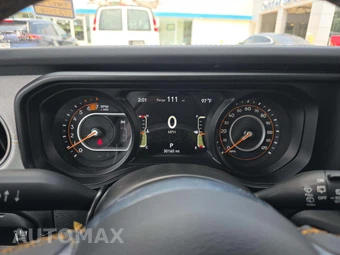 2025 Jeep Wrangler 4 Door Sahara - miniatura 9
