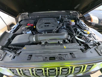 2025 Jeep Wrangler 4 Door Sahara - miniatura 15