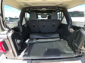 2025 Jeep Wrangler 4 Door Sahara - miniatura 16