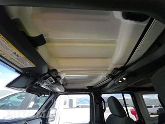 2025 Jeep Wrangler 4 Door Sahara - miniatura 20