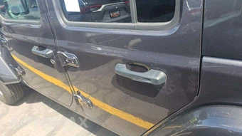 2025 Jeep Wrangler 4 Door Sahara - miniatura 24