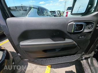 2025 Jeep Wrangler 4 Door Sahara - miniatura 9