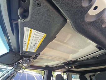 2025 Jeep Wrangler 4 Door Sahara - miniatura 11