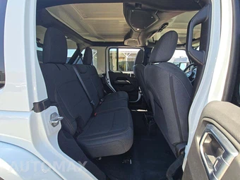 2025 Jeep Wrangler 4 Door Sahara - miniatura 16