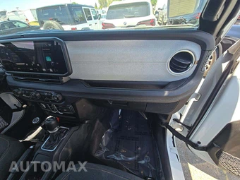 2025 Jeep Wrangler 4 Door Sahara - miniatura 19