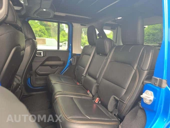 2025 Jeep Wrangler 4 Door Sahara - miniatura 13
