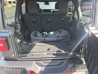 2025 Jeep Wrangler 4 Door Sahara - miniatura 11