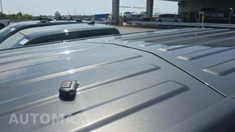 2025 Jeep Wrangler 4 Door Sahara - miniatura 12