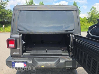 2025 Jeep Wrangler 4 Door Sport - miniatura 14
