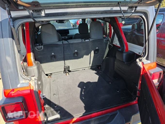 2025 Jeep Wrangler 4 Door Willys - miniatura 16