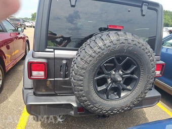 2025 Jeep Wrangler 4 Door Willys - miniatura 5