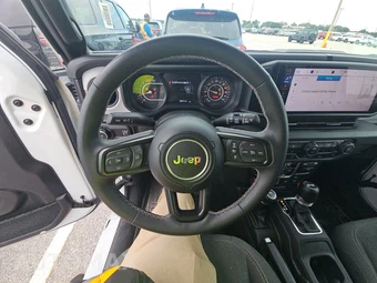 2025 Jeep Wrangler 4 Door Willys - miniatura 10