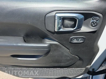 2025 Jeep Wrangler 4 Door Willys - miniatura 9