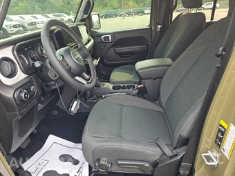 2025 Jeep Wrangler 4 Door Willys - miniatura 7