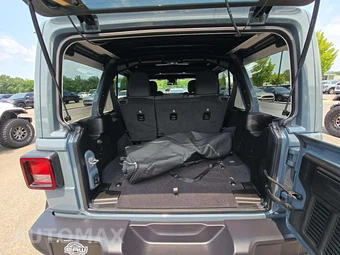 2025 Jeep Wrangler 4 Door Willys - miniatura 11