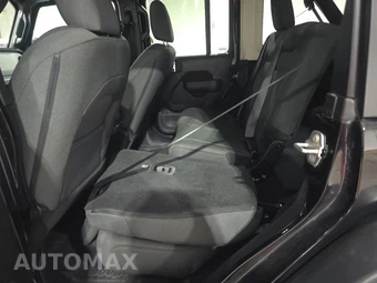 2025 Jeep Wrangler 4 Door Willys - miniatura 13