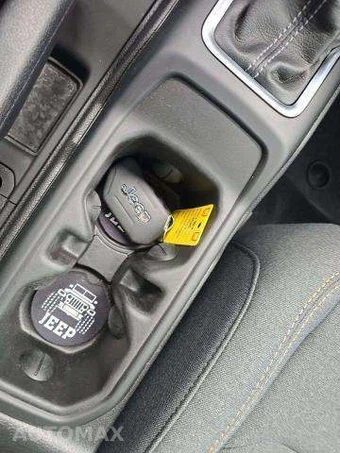 2025 Jeep Wrangler 4 Door Willys - miniatura 8