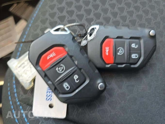 2025 Jeep Wrangler 4xe 4 Door Rubicon - miniatura 5