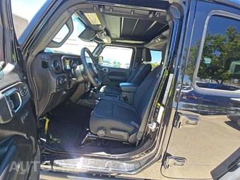 2025 Jeep Wrangler 4xe 4 Door Rubicon - miniatura 3