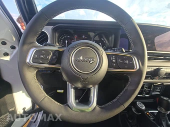 2025 Jeep Wrangler 4xe 4 Door Sahara - miniatura 10