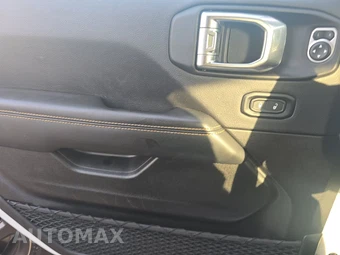 2025 Jeep Wrangler 4xe 4 Door Sahara - miniatura 9