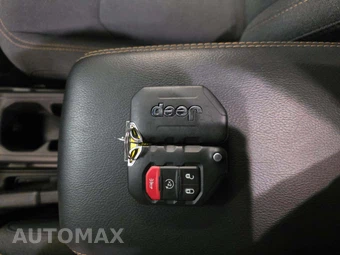 2025 Jeep Wrangler 4xe 4 Door Sahara - miniatura 8