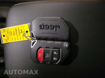 2025 Jeep Wrangler 4xe 4 Door Sahara - miniatura 8