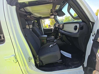 2025 Jeep Wrangler 4xe 4 Door Sahara - miniatura 15