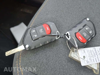 2025 Jeep Wrangler 4xe 4 Door Sahara - miniatura 5