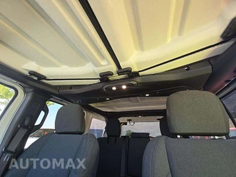 2025 Jeep Wrangler 4xe 4 Door Sahara - miniatura 8